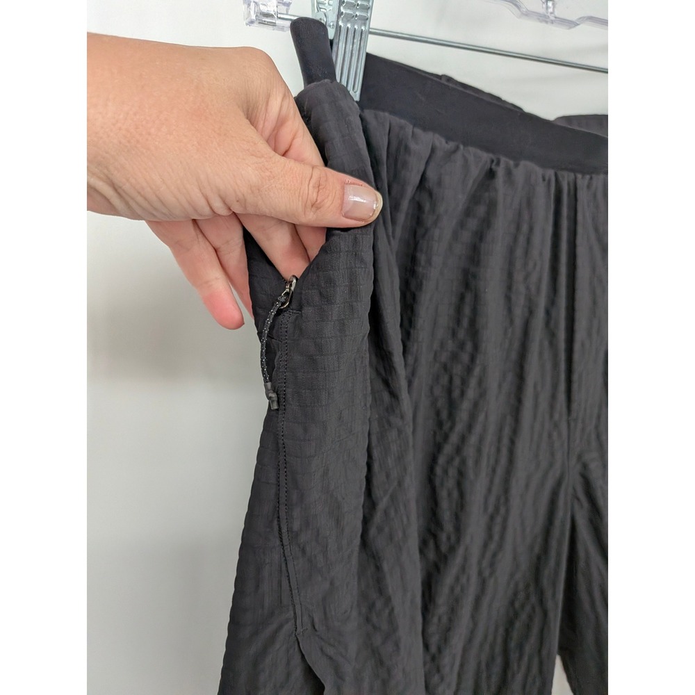 Lululemon Surge Lined Short Mens Large Black Seersucker Running Athletic Active - Picture 4 of 9